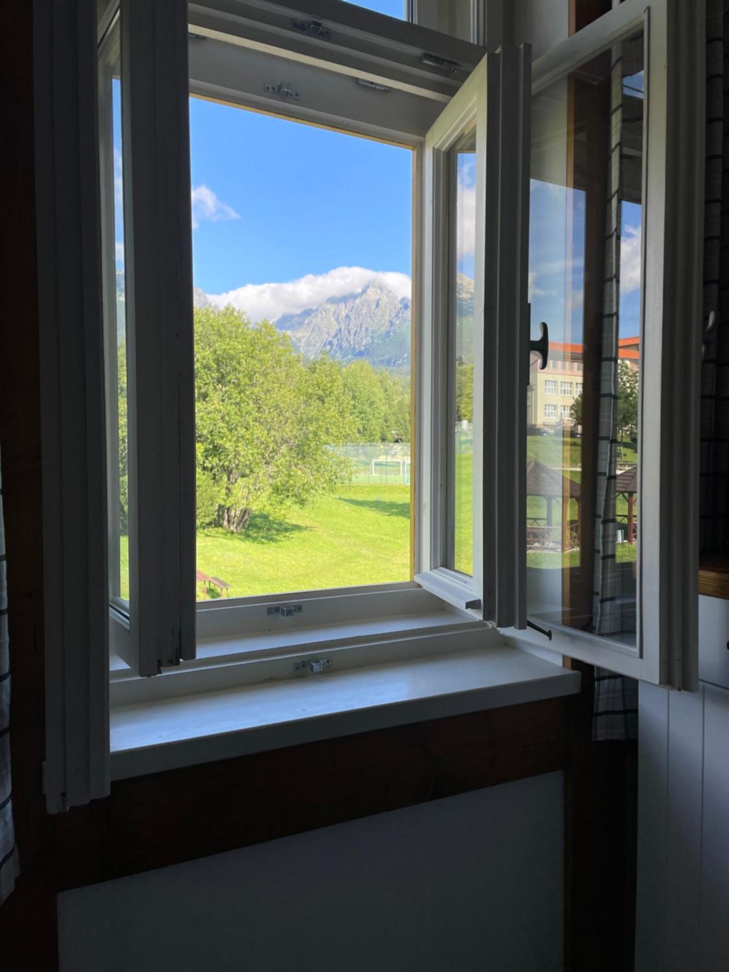 Apartman Srnka S Vyhladom Na Vysoké Tatry 外观 照片